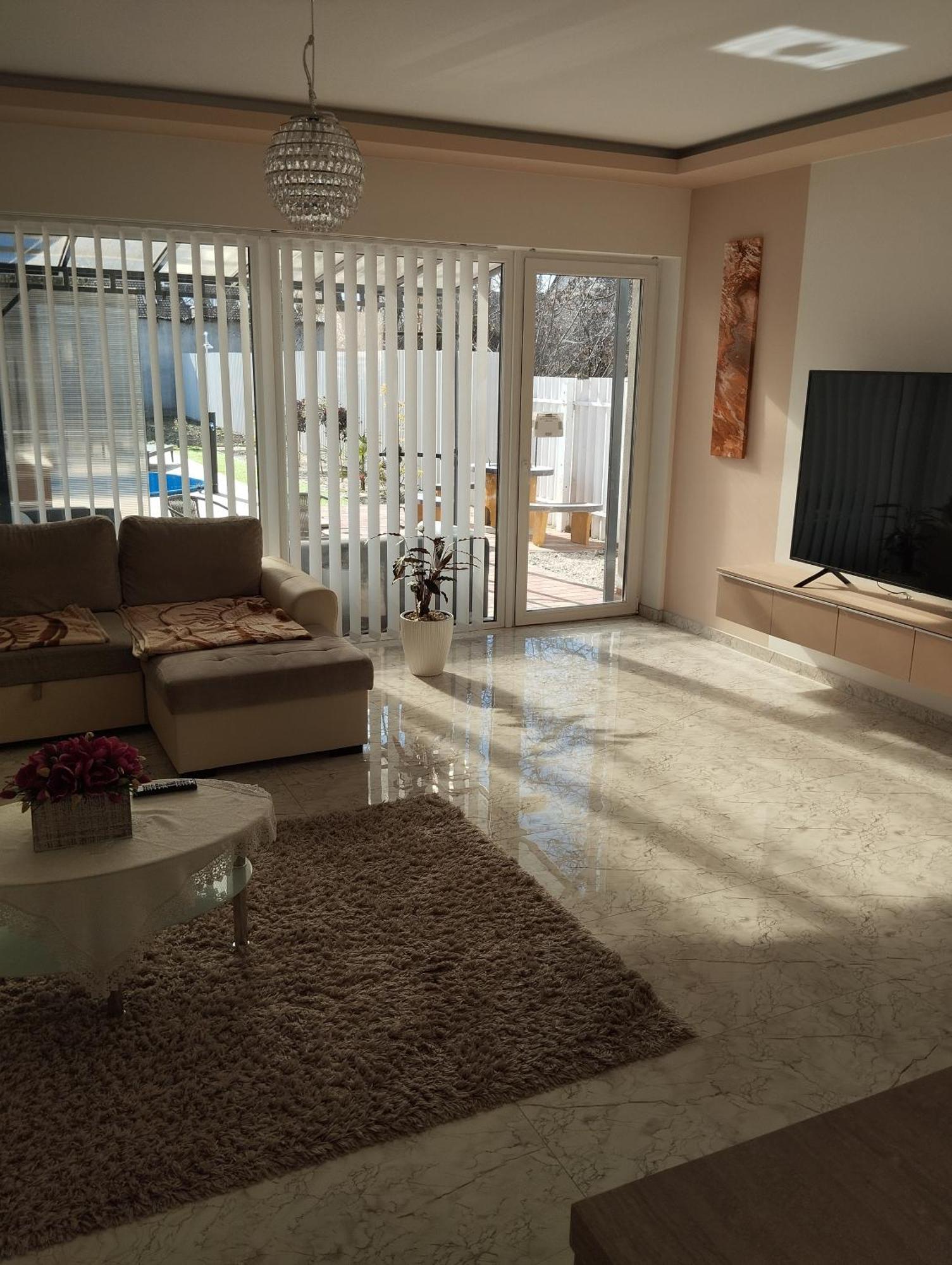 Apartament Sarkcsillag Teljes Csaladihaz- Star Complete Family House Segedyn Zewnętrze zdjęcie